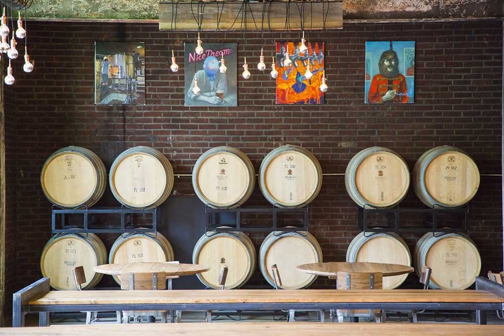 Breweries near Lincoln Financial Field - Liquid Art Brewing Co.